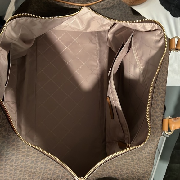 Michael Kors logo MK print duffel bag - Picture 4 of 4
